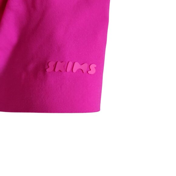 Skims Bra Pink XL Women's Naked Plunge Bra Fuchsia NEW Wireless Back Close - Picture 5 of 11